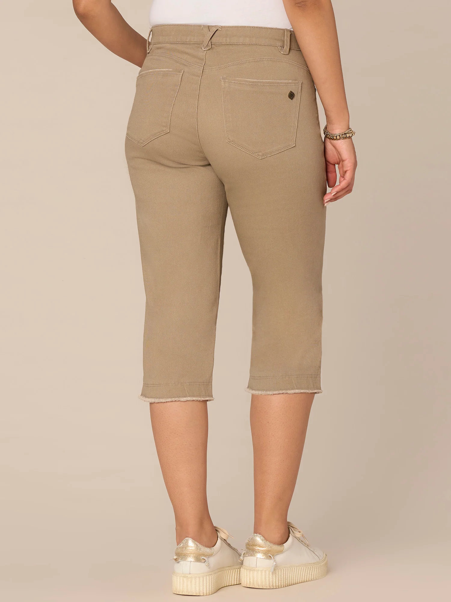 "Ab"solution Mid-Rise Fray Hem Skimmer Pant - Image 5