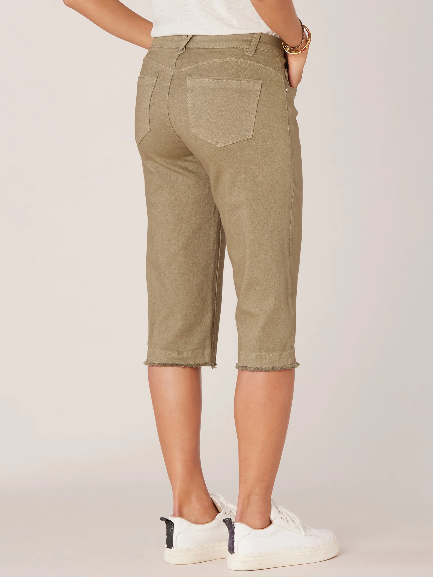"Ab"solution Petite Mid-Rise Skimmer Pant - Image 4