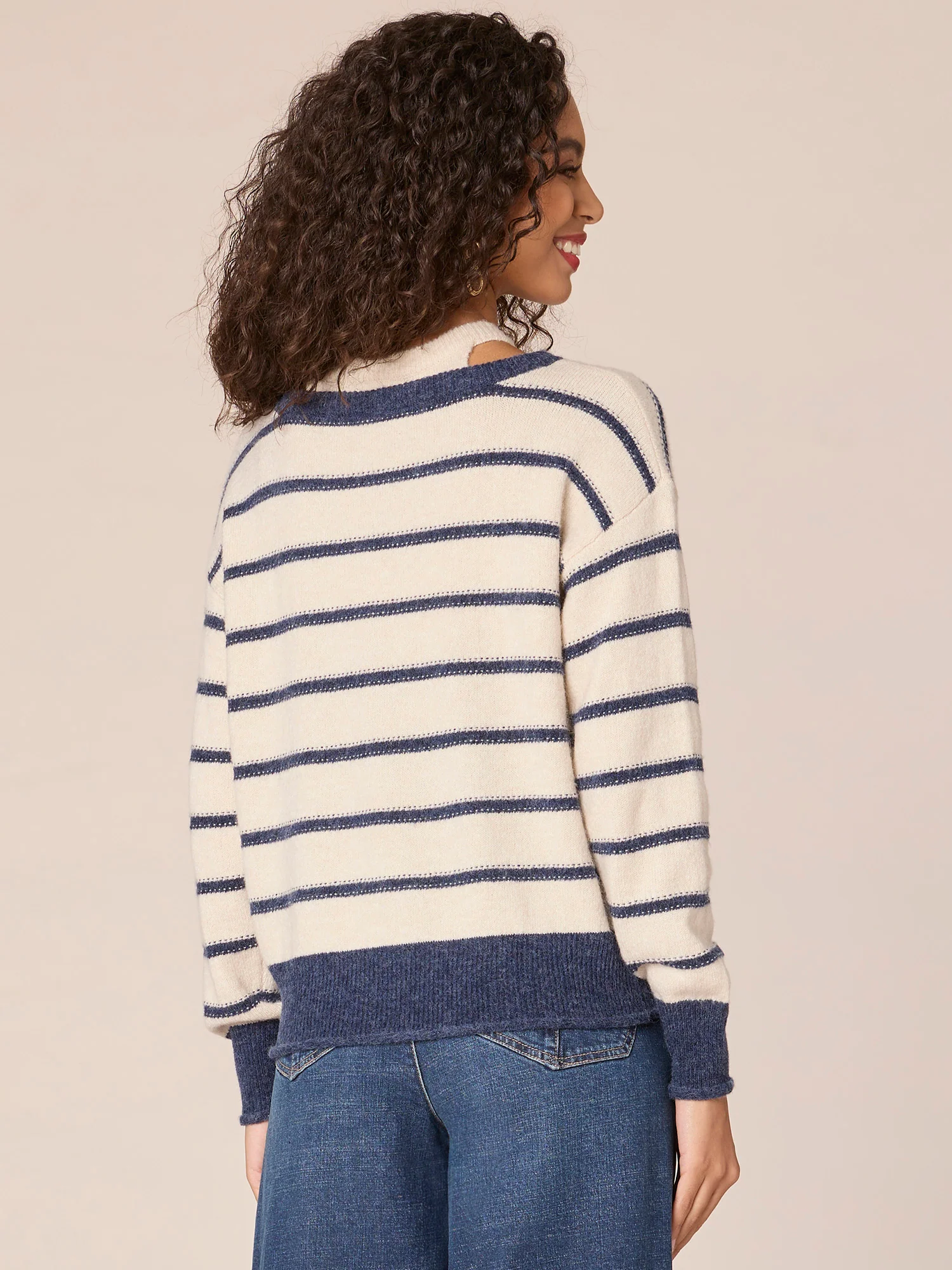 Long Sleeve Twofer V-Neck Novelty Stitch Stripe Sweater - Image 11