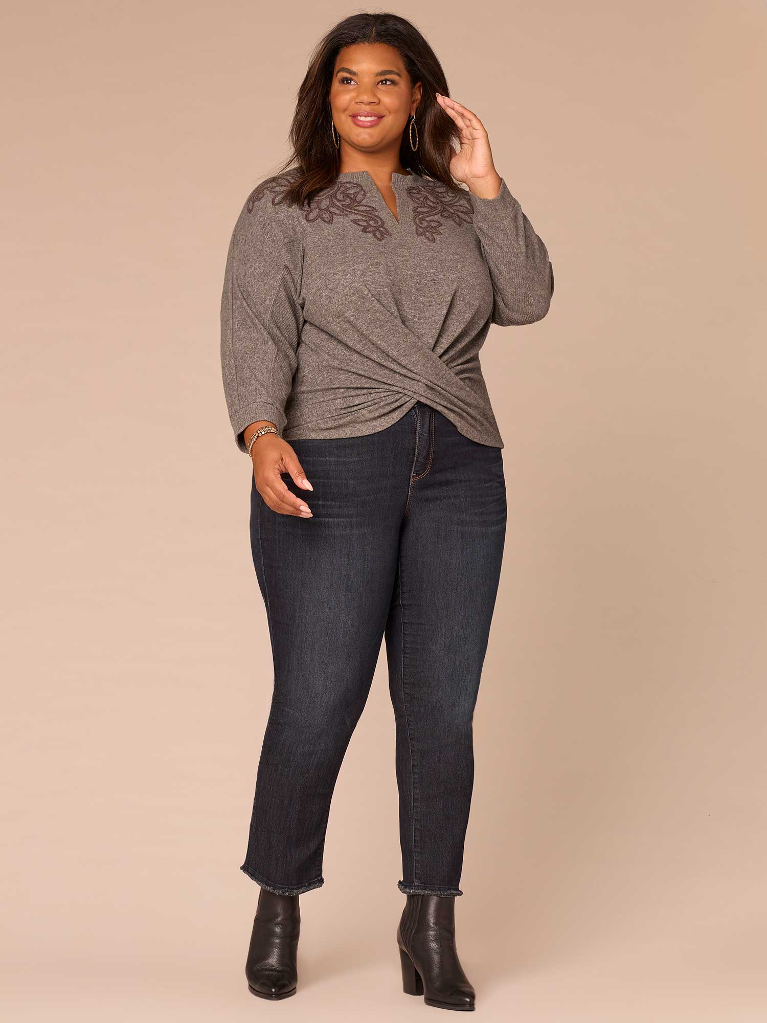 Three Quarter Sleeve Mandarin Collar Twist Hem Plus Size Knit Top - Image 10